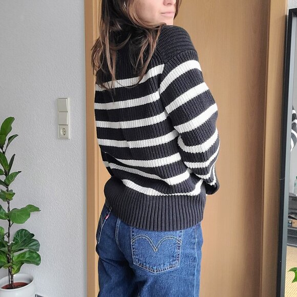 H&M Black/White Striped Chunky Ribbed Knit Polo Sweater Size Small - Picture 5 of 10